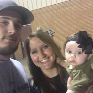 Meet your Posher, Holly