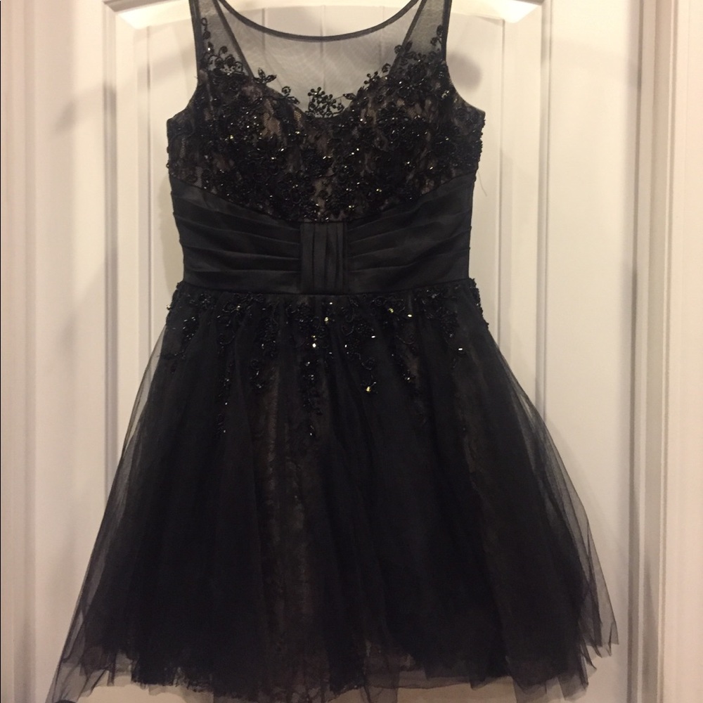Sherri Hill black beaded lace short HoCo dress
