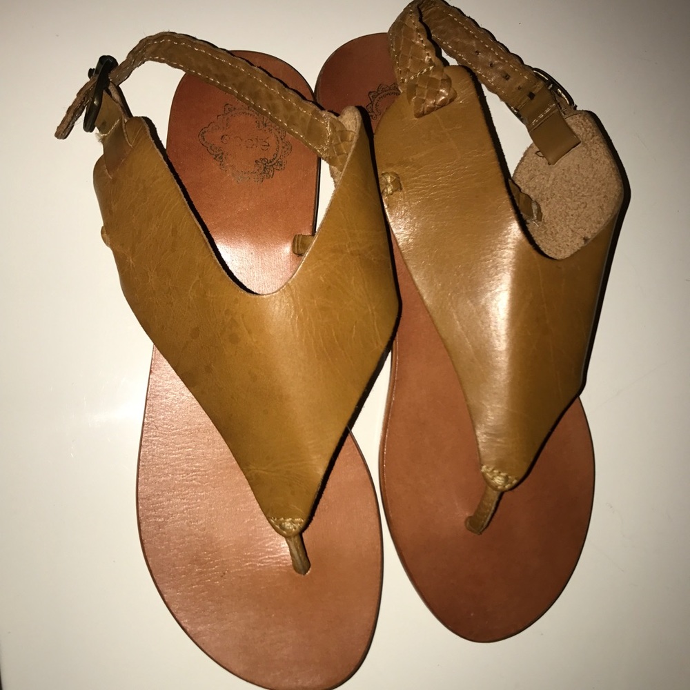 Écoté sandals
