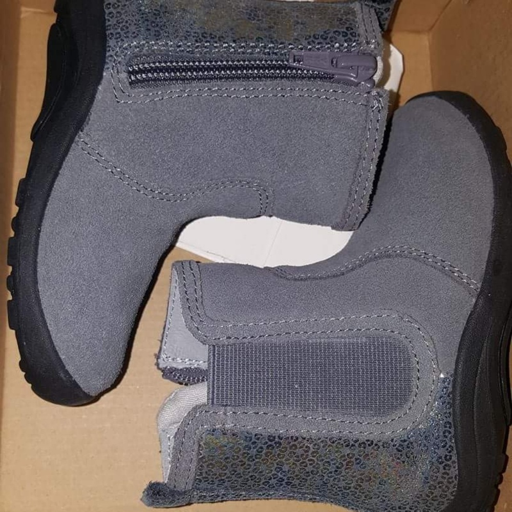 Stride Rite SRT Boots 6 New