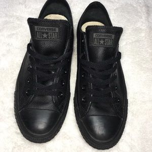 Black Leather Converse Sneaker.