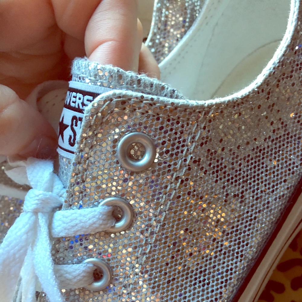 Sparkle silver converse