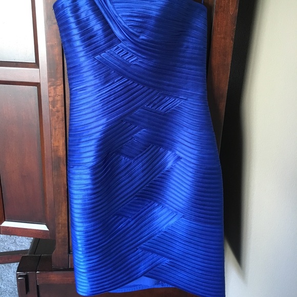 BCBG MaxAzria Blue One Shoulder Cocktail Dress - Picture 4 of 4