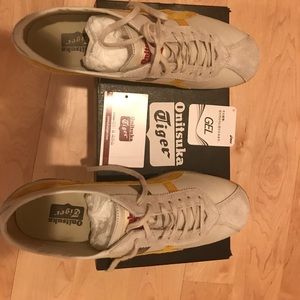 NWT Onitsuka Tiger women's sneakers