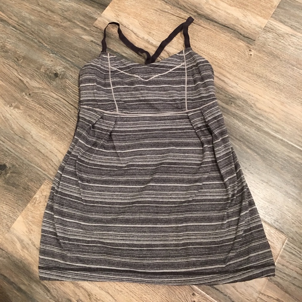 Lululemon top