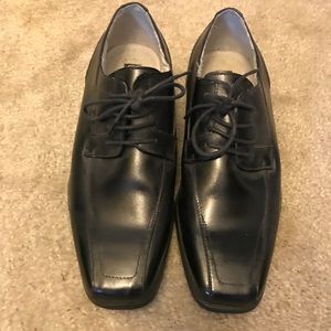 Stacy Adams black dress shoes