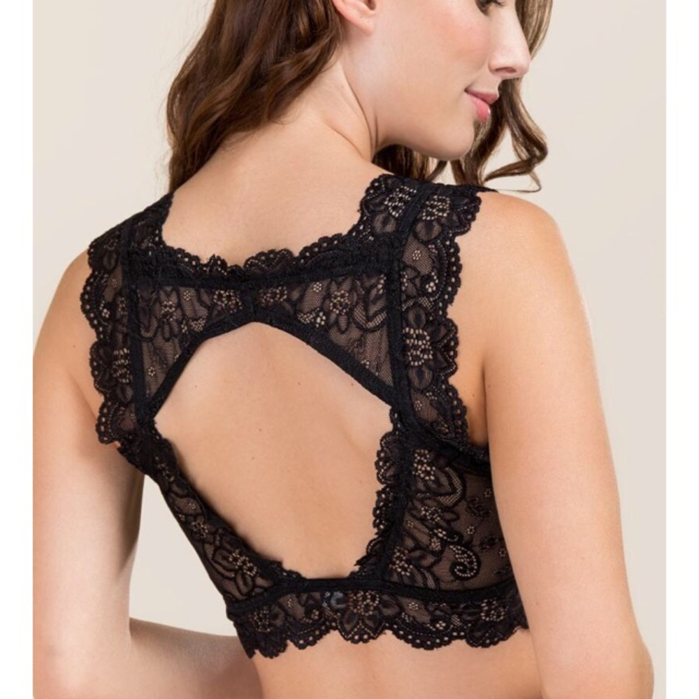 Black Lace Keyhole Bralette