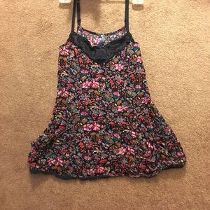 Free People floral spaghetti strap tank 🌺🌸🌼