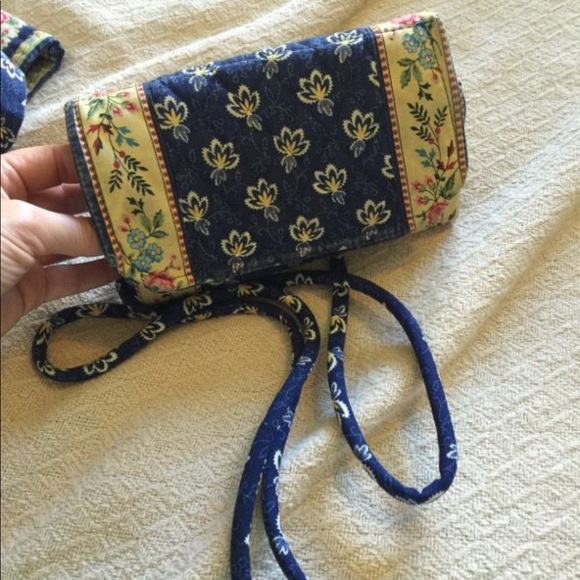 Vera Bradley Bag with Crossbody wallet - Picture 5 of 5