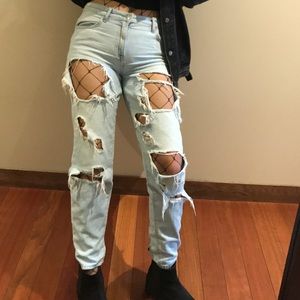 Forever 21 Distressed Boyfriend Jeans