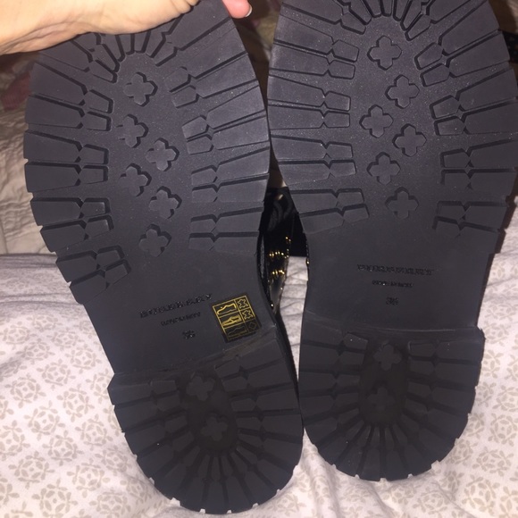 ⭐️ HOST PICK!!! - NWOT Burberry Aster Boots ⭐️ - Picture 5 of 6