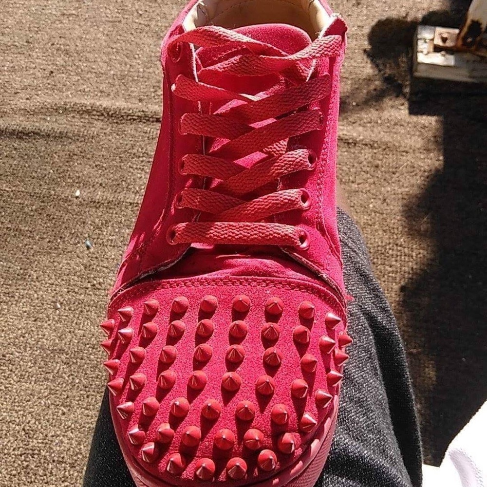 Red bottom - Picture 3 of 4