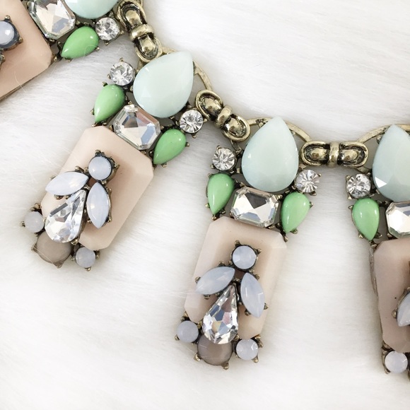 "Chelsea" Necklace || Mint & Peach Jewel Statement - Picture 5 of 9