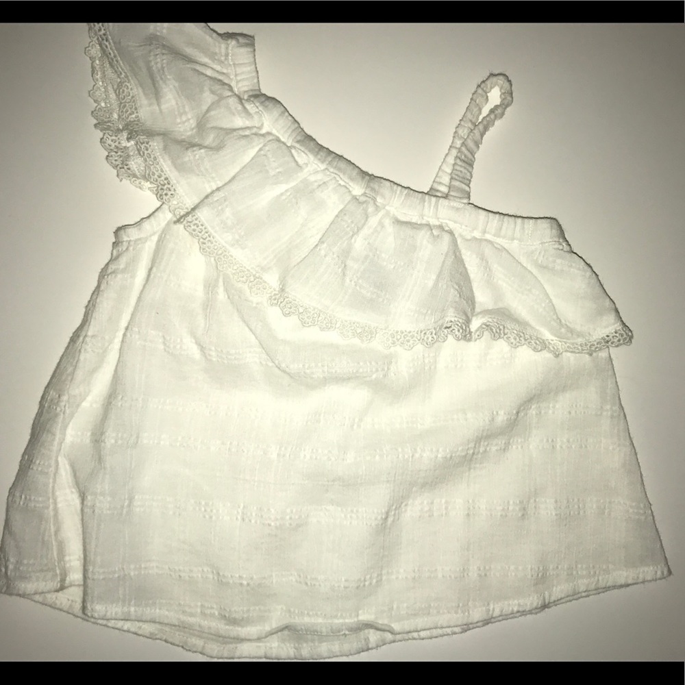 2T white Gap top