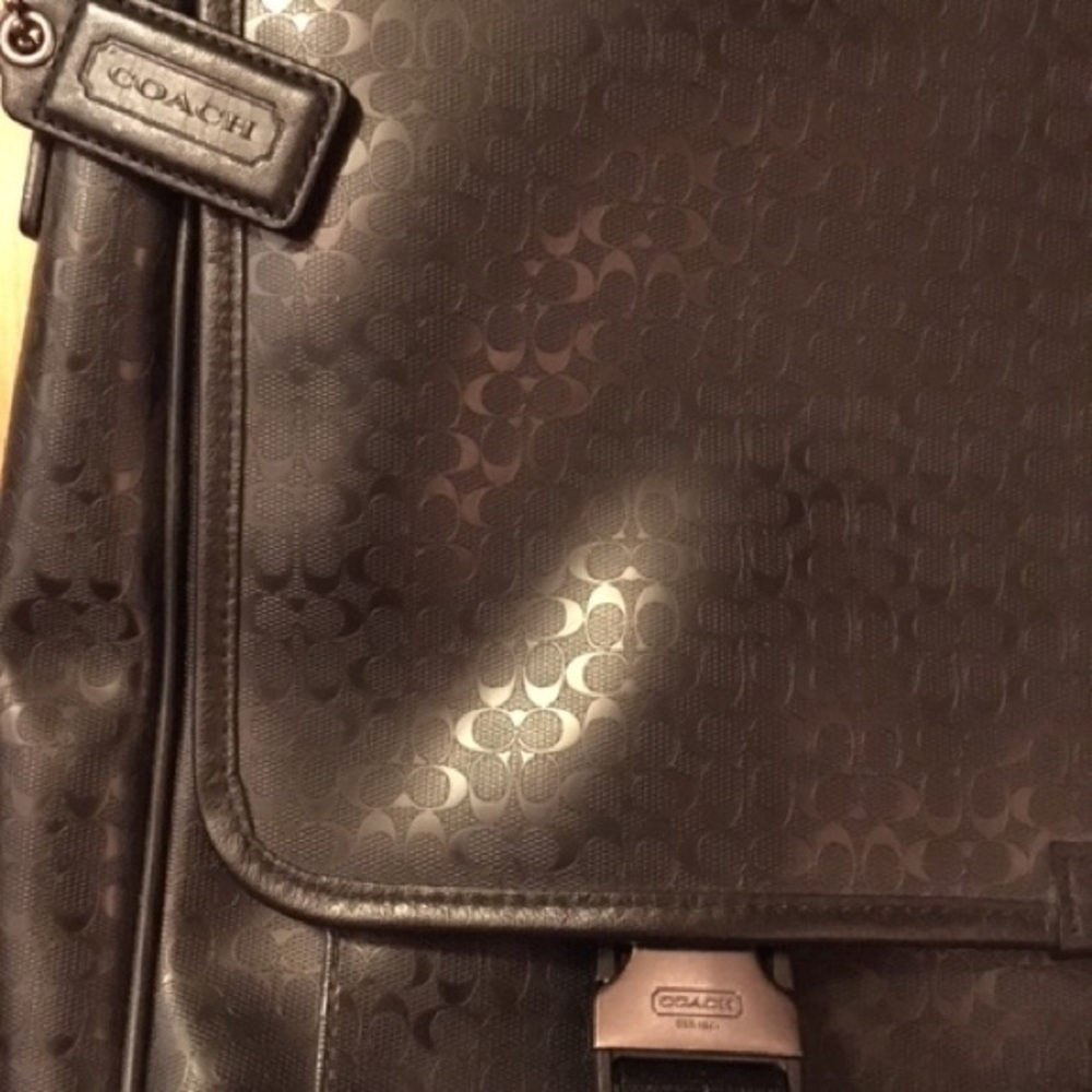 Men's black leather Coach briefcase / laptop bag. - Picture 3 of 8
