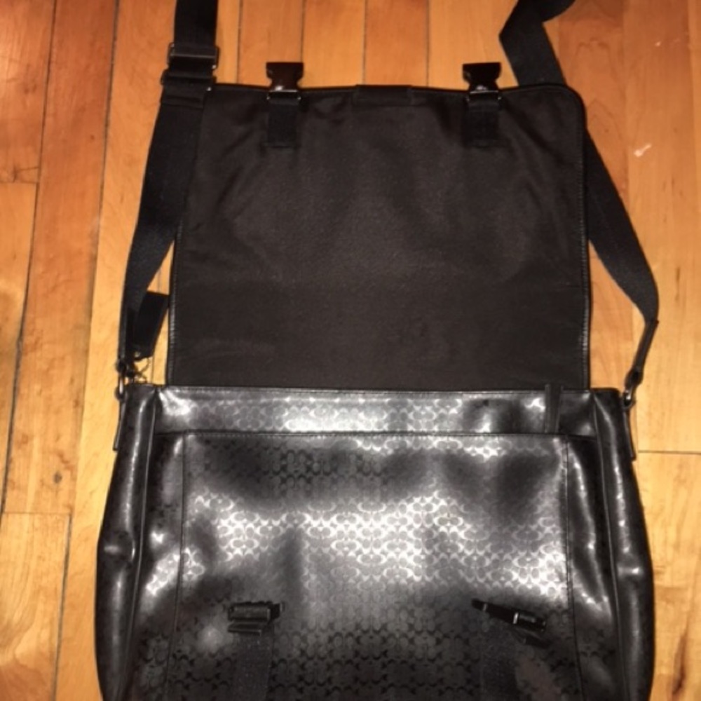 Men's black leather Coach briefcase / laptop bag. - Picture 6 of 8