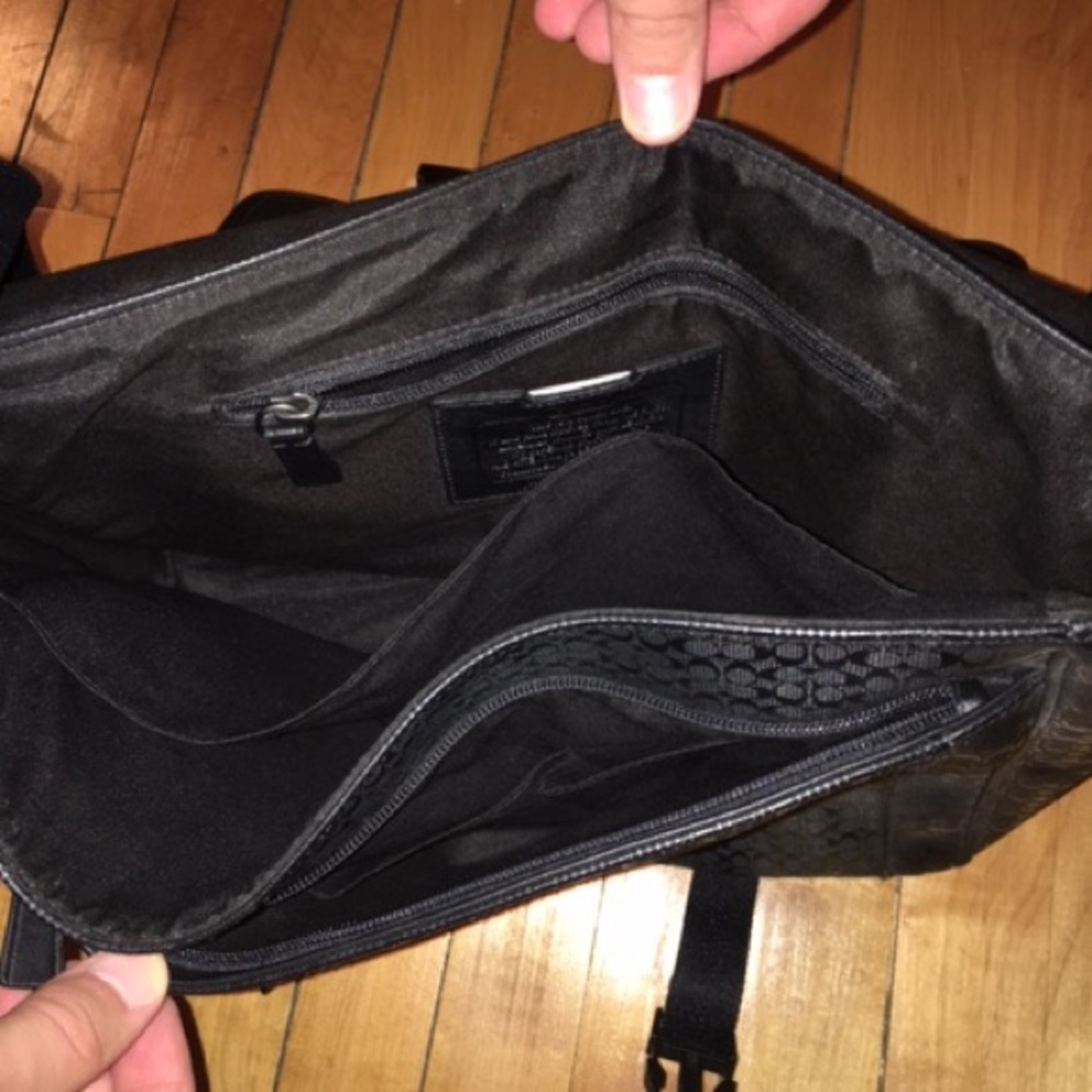 Men's black leather Coach briefcase / laptop bag. - Picture 7 of 8
