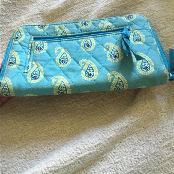 Wallet/wristlet - Picture 3 of 3