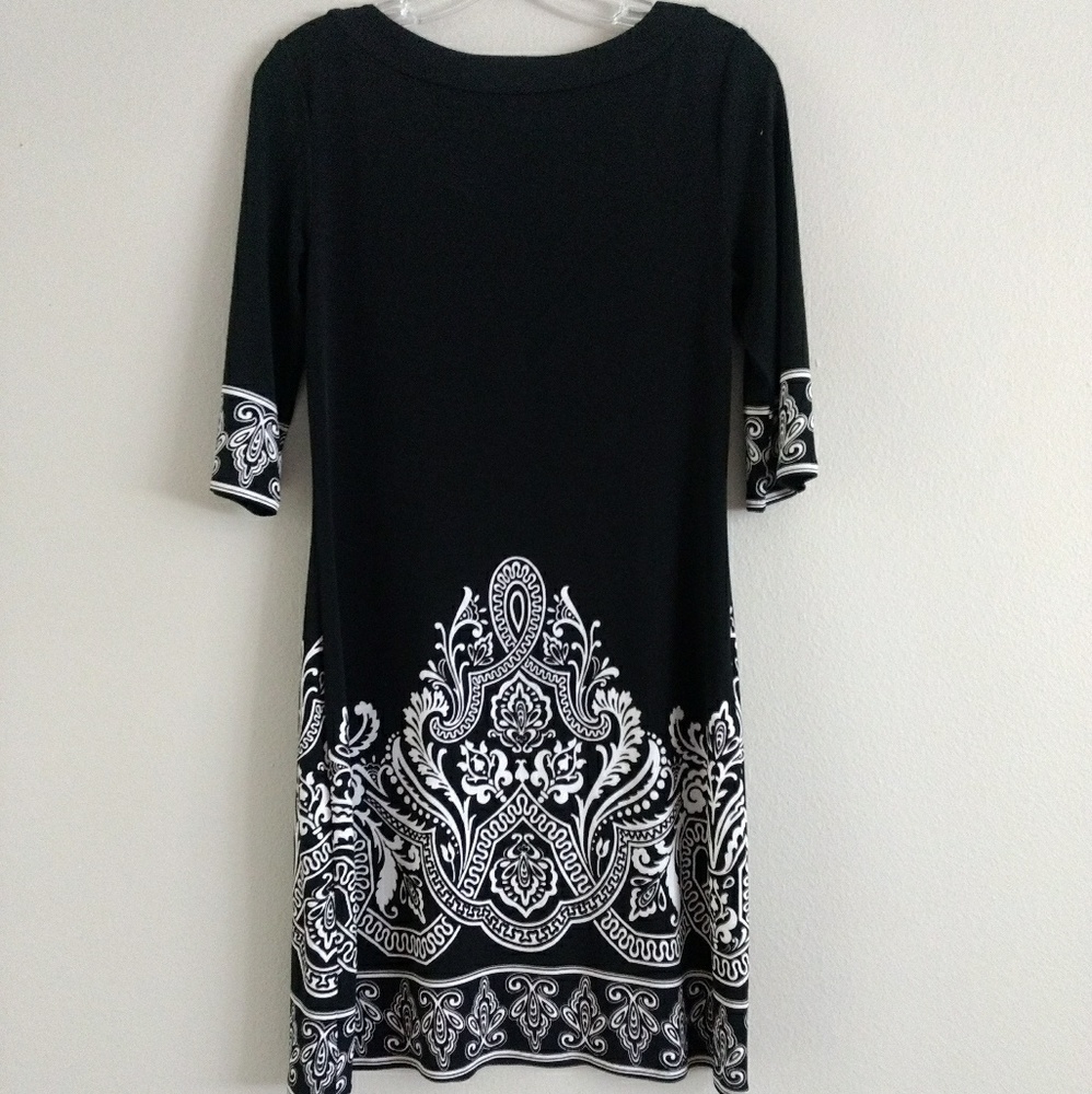 Dress - Picture 2 of 4