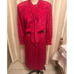 Vintage Pink dress with long sleeves