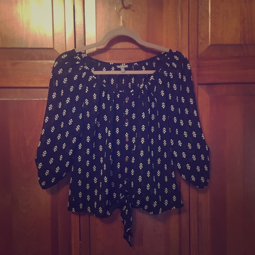 Black arrow chiffon shirt