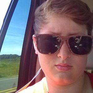 Meet your Posher, Cameron