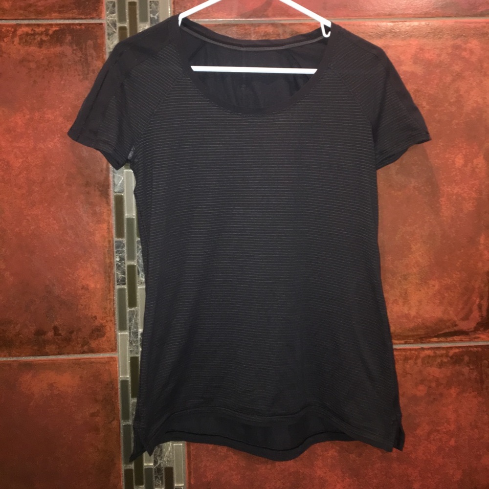 Lululemon tee 6