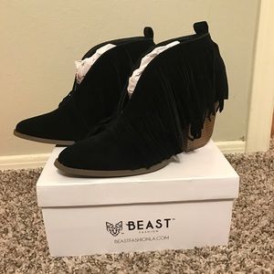Black fringe booties