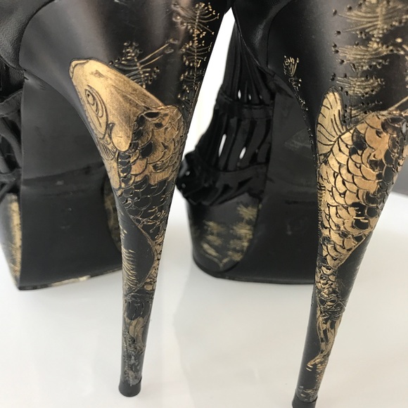 Alexander Mqueen koi fish platform heels - Picture 3 of 8