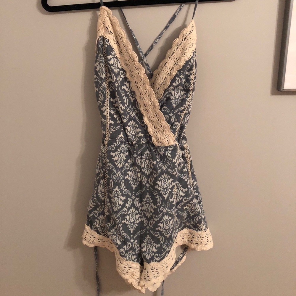 Design Lab Cross Tie Back Romper