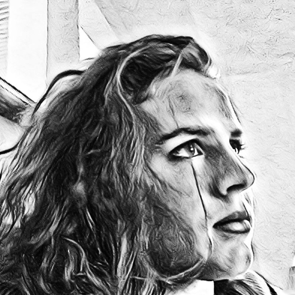 Meet your Posher, Caitlin