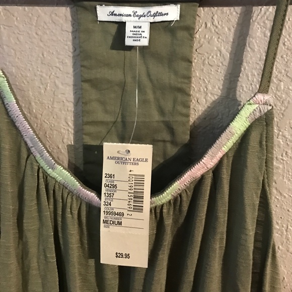 Size M Army Green American Eagle Ladies Tank NWT - Picture 2 of 5