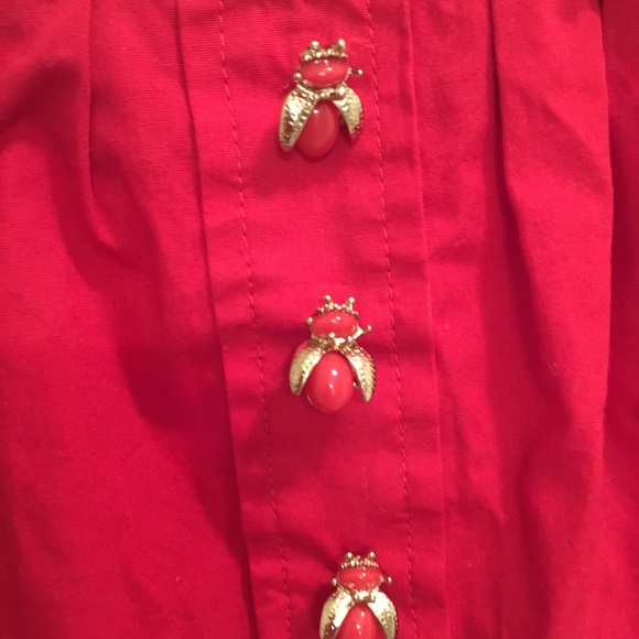 Bug detail red top - Picture 2 of 3