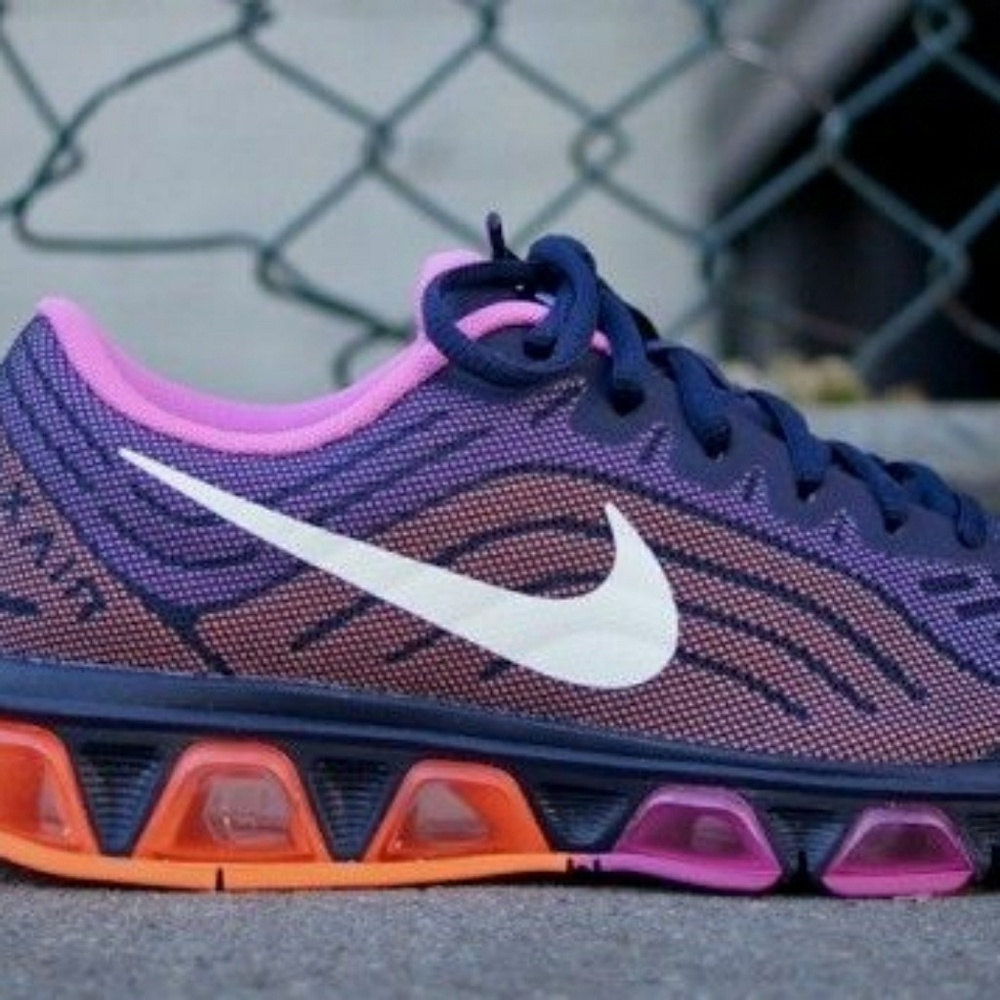 Nike Air max tailwind size 9