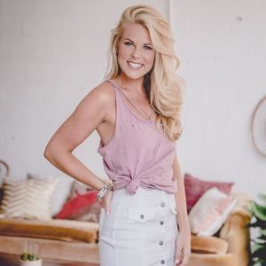 Meet your Posher, Laura