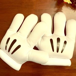 Disney Mickey Mouse Plush Glove