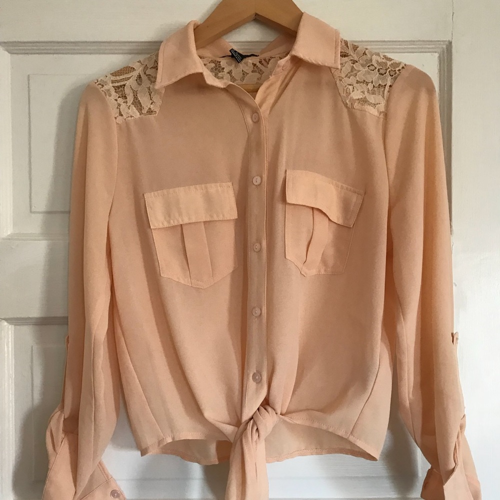 FXXI crop blouse with front tie
