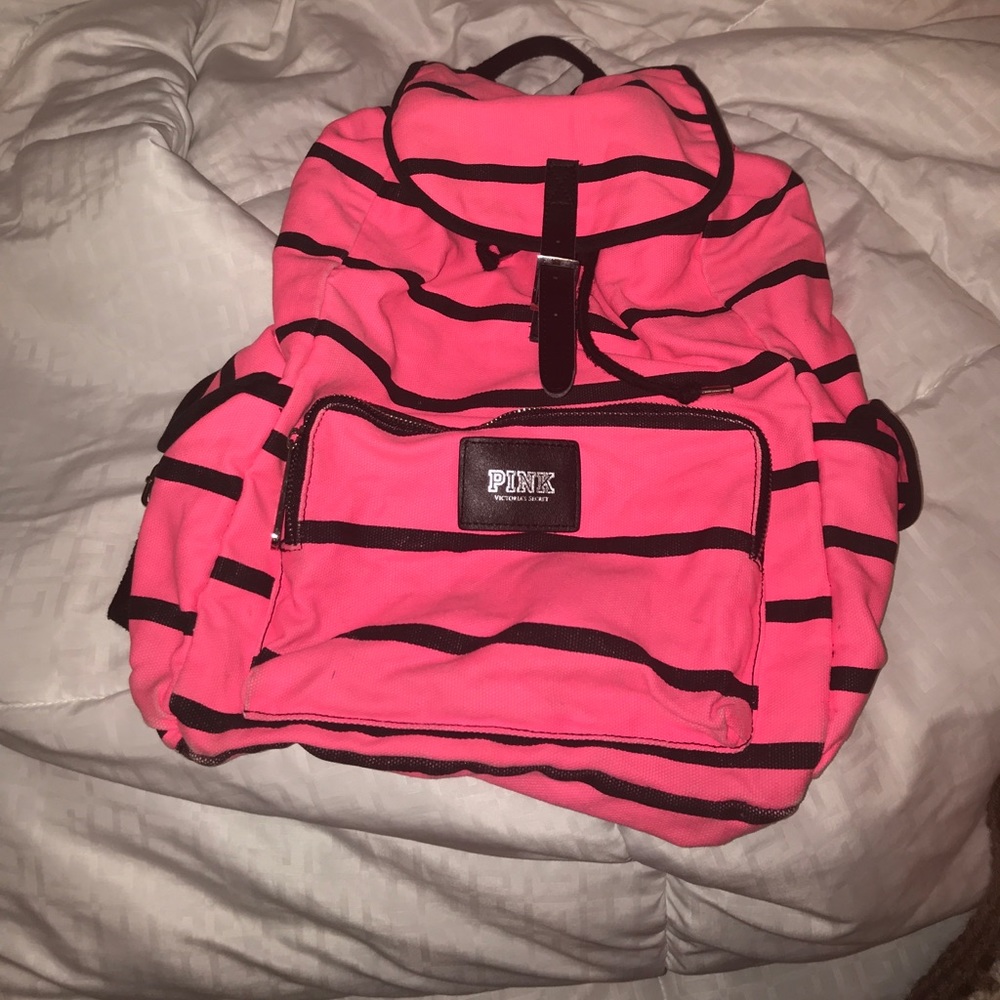 PINK backpack!!💕
