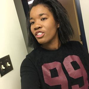 Meet your Posher, Angie li