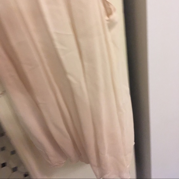 Club Monaco flow-y halter with tie - Picture 2 of 4