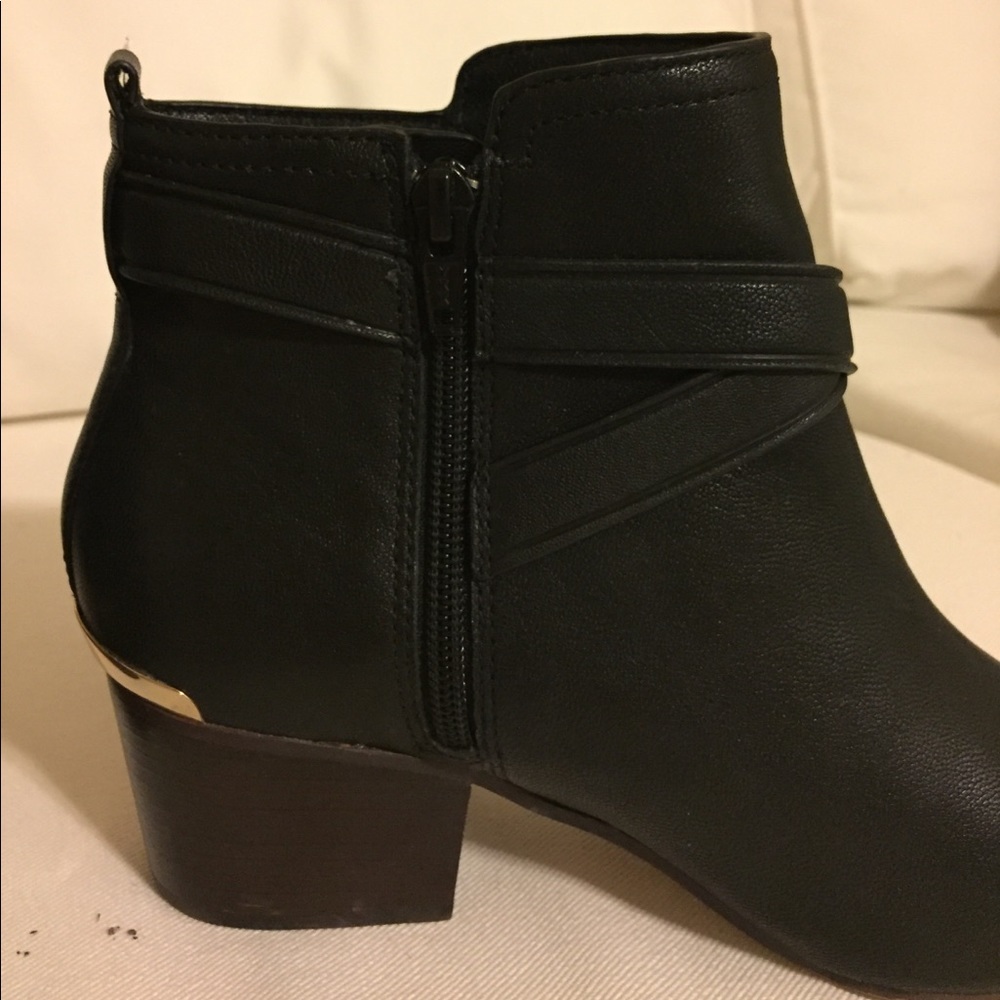 SOLD locally. Nearly New COACH Pauline Black Boot - Picture 3 of 7
