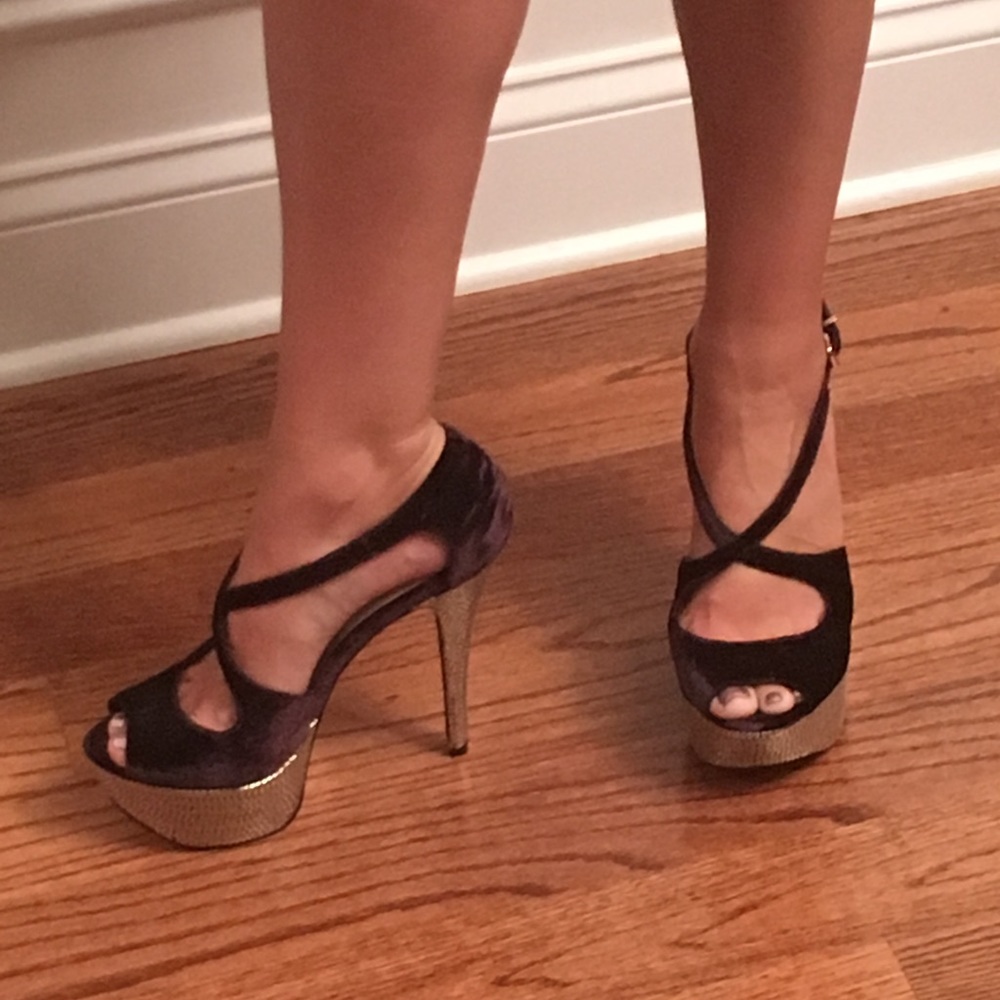 Purple velvet platform high heel