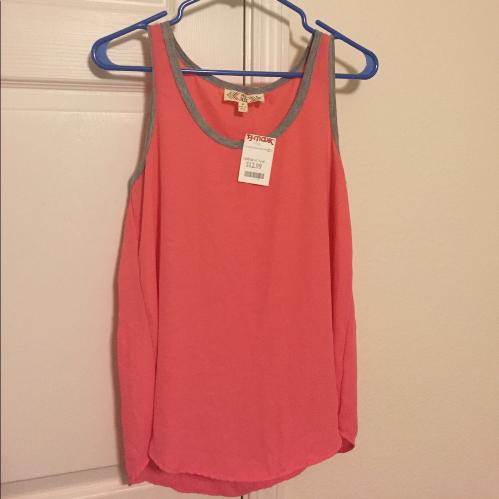 Coral tank top