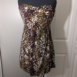 Brown dress