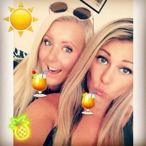 Meet your Posher, Cecilia