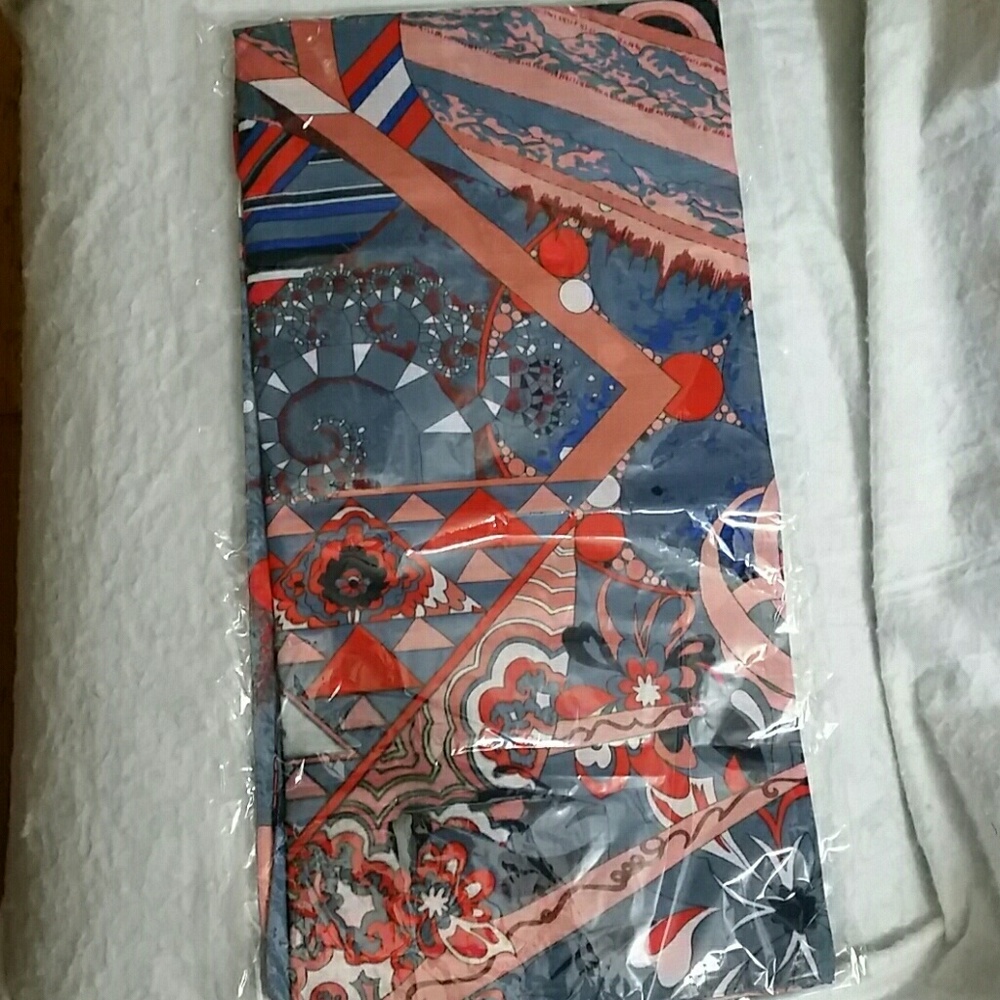 Large Square Blanket Scarf - Picture 2 of 5