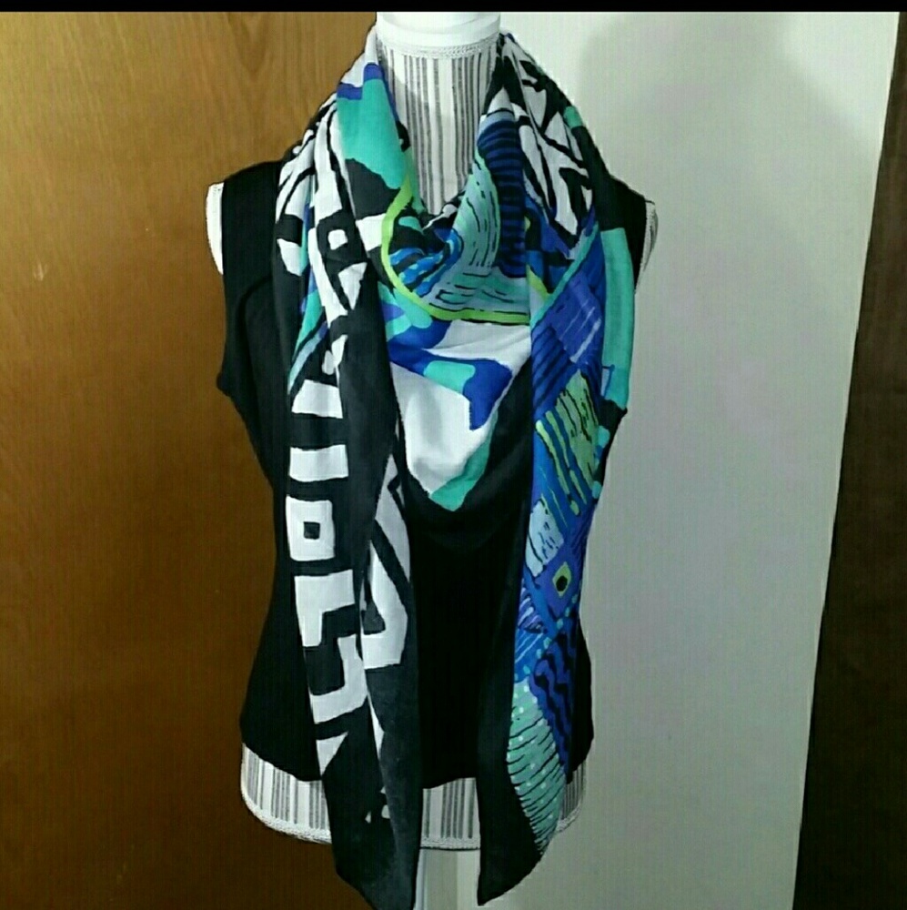 Large Square Blanket Scarf - Picture 5 of 5