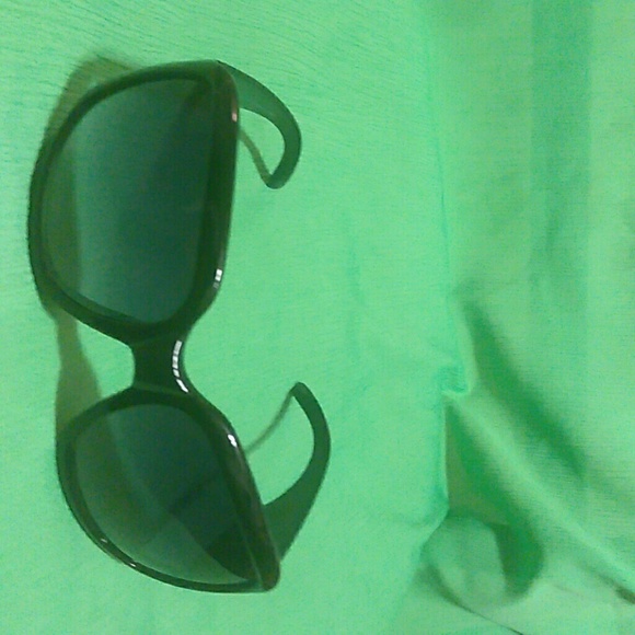 JLo Sun Glasses - Picture 1 of 4