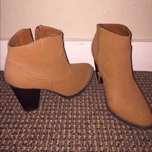 Bamboo ankle boots