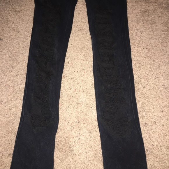 Ripped leggings bought at buckle,New with out tags - Picture 2 of 3